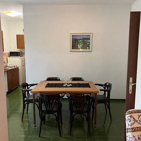 Apartmani Rosa Turanj Exteriör bild