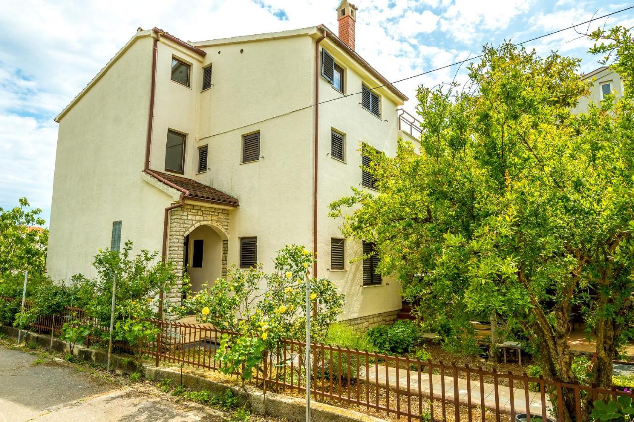 Apartmani Rosa Turanj Exteriör bild