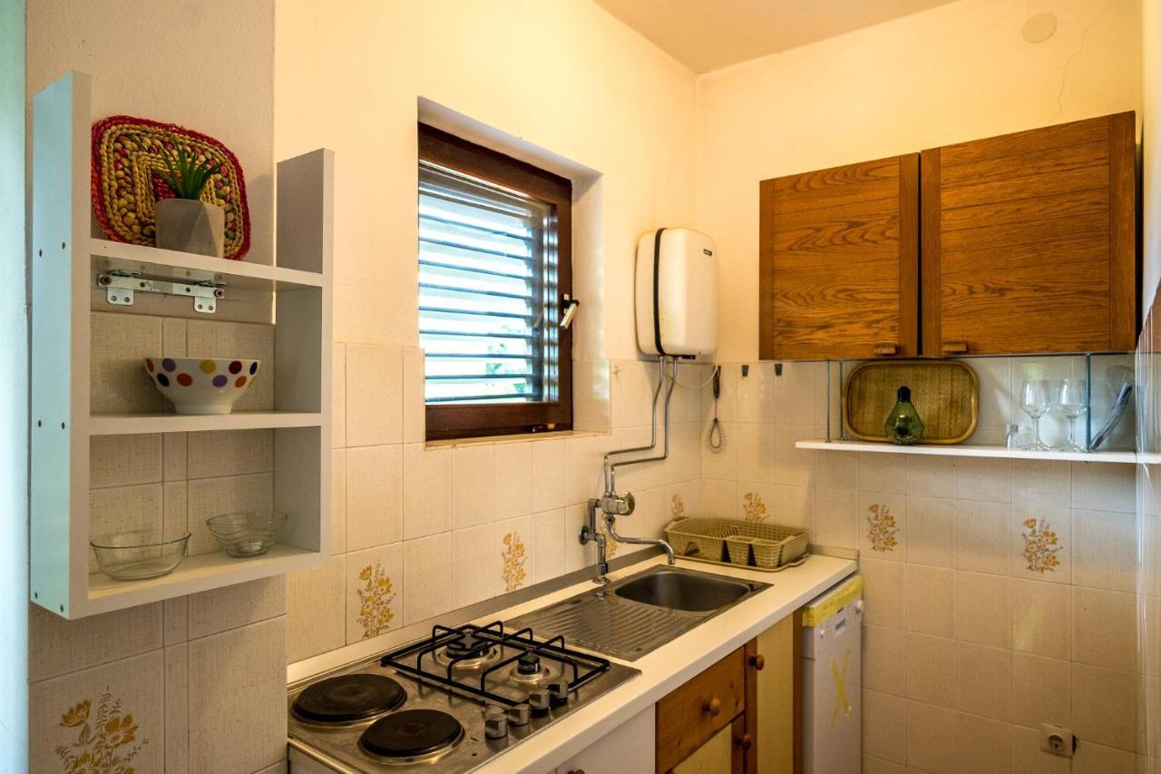 Apartmani Rosa Turanj Exteriör bild